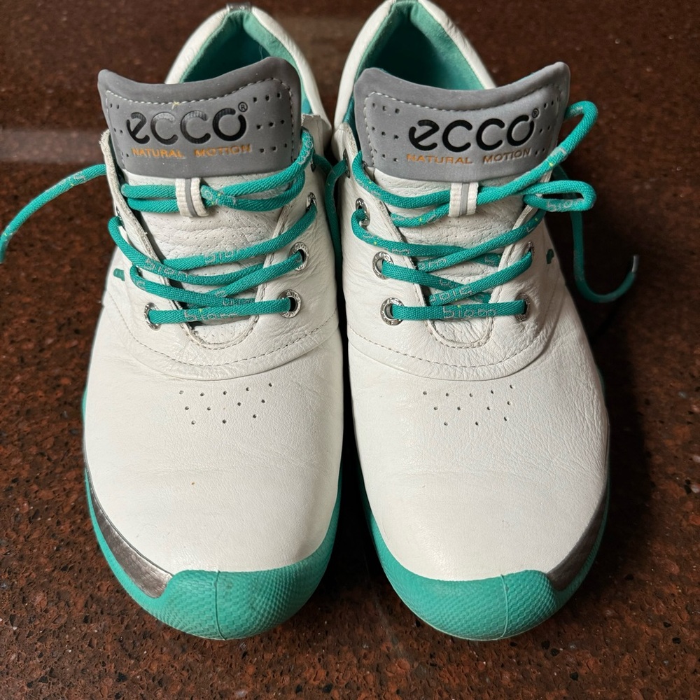 Ecco waterproof golf shoes